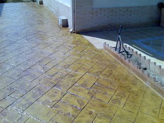 PAVIMENTOS DE HORMIGÓN IMPRESO