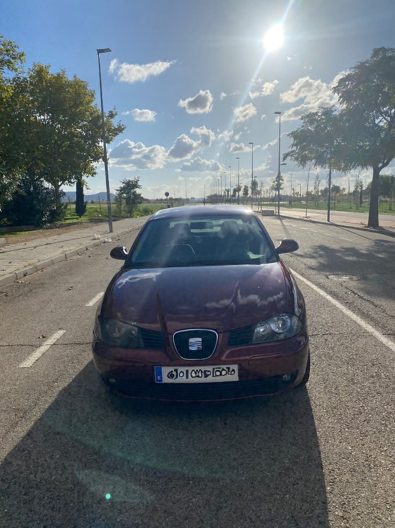 SEAT Cordoba 2003 - foto 1