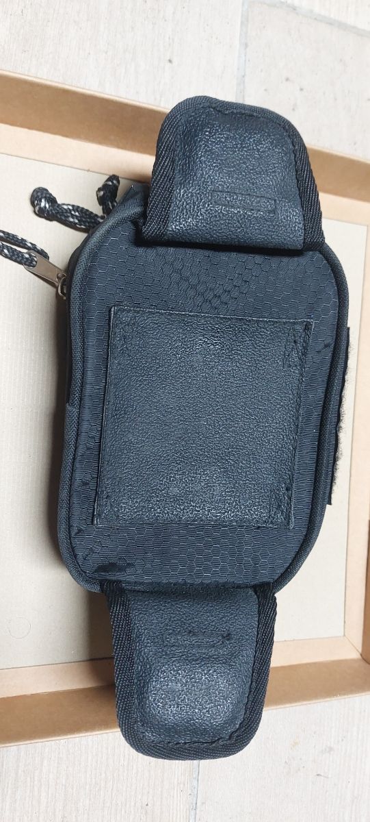 Borsello da serbatoio calamitato