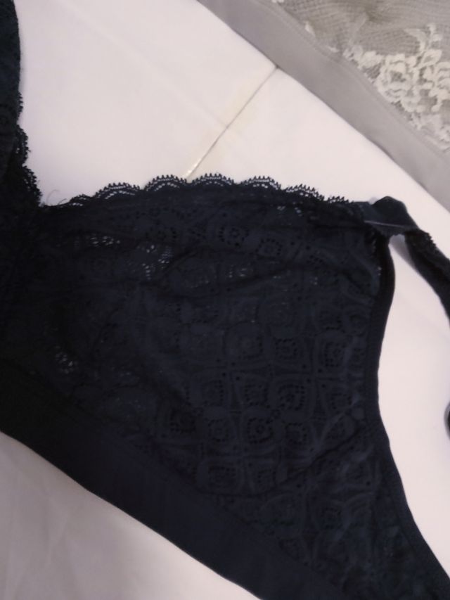 Lotto 2 reggiseni "Intimissimi" taglia5C