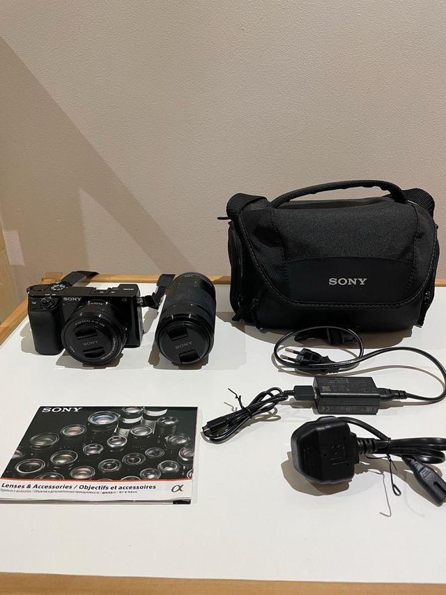 Cámara Sony Alpha 6100 kit