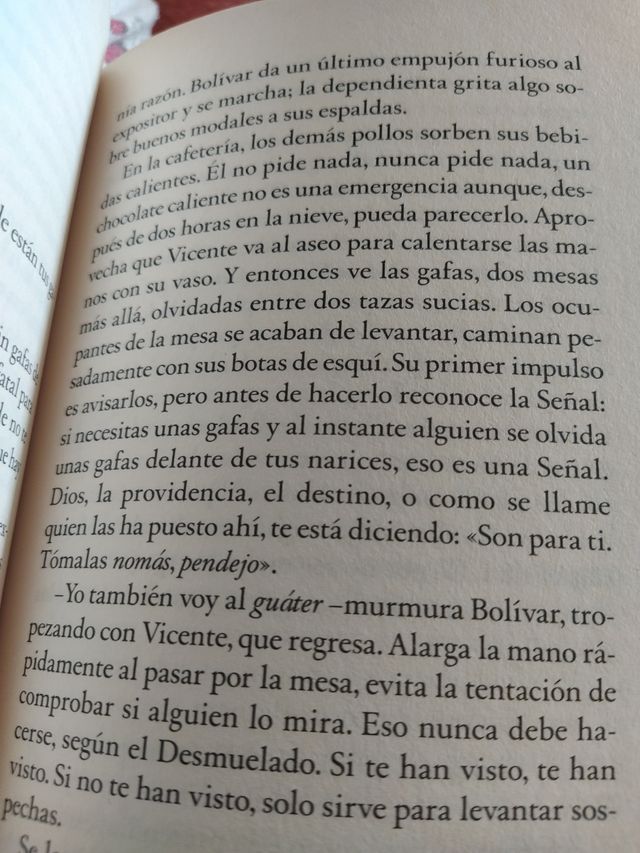 Pollos, pepinos y pitufos (El barco de vapor / The Steamboat) (Spanish Edition)