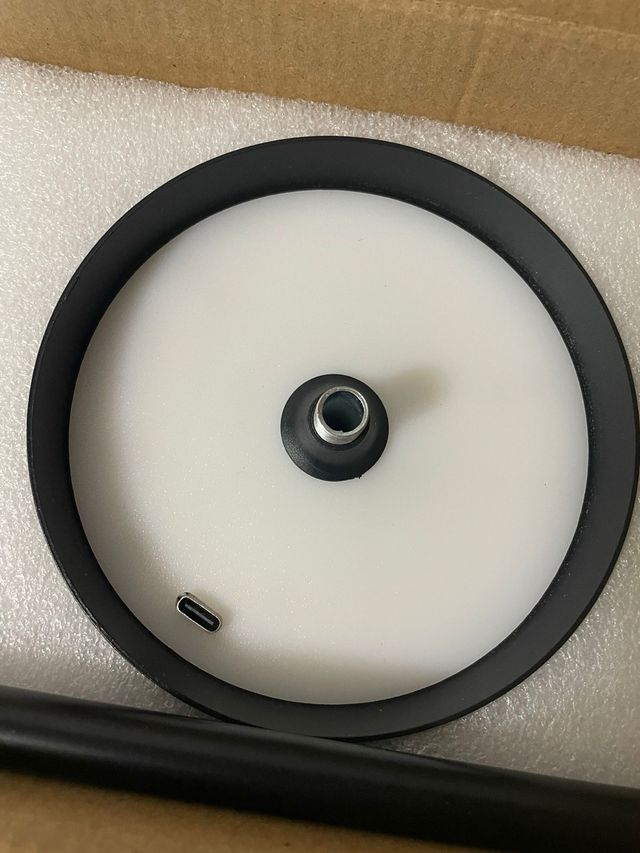 LAMPARA LED DE SOBREMESA TACTIL NEGRA