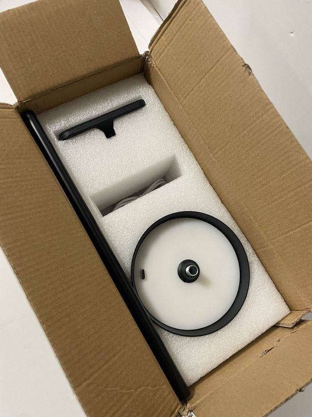 LAMPARA LED DE SOBREMESA TACTIL NEGRA