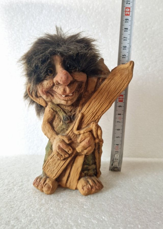 Troll 311 NY Form Sciatore