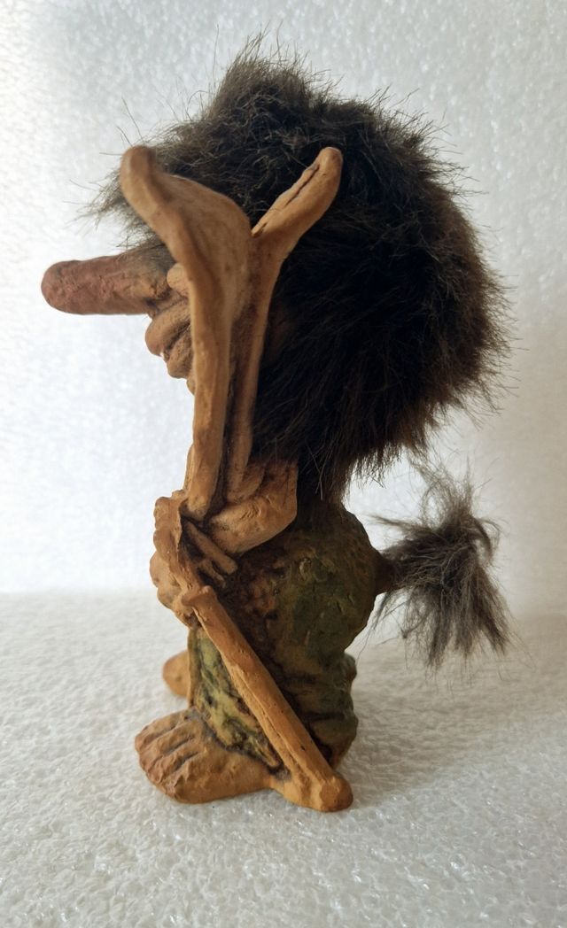 Troll 311 NY Form Sciatore