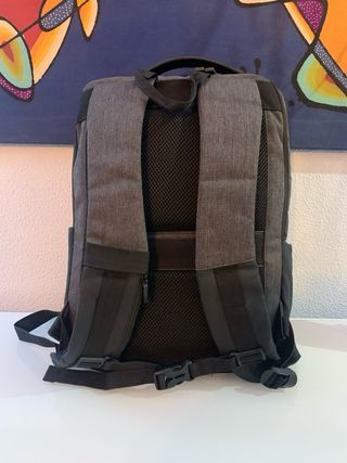 MOCHILA NEGRA PARA PORTÁTIL 15,6'