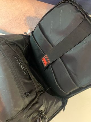 MOCHILA NEGRA PARA PORTÁTIL 15,6'