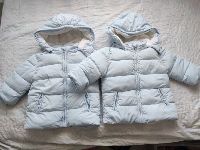 2 chaquetones azul celeste 24meses