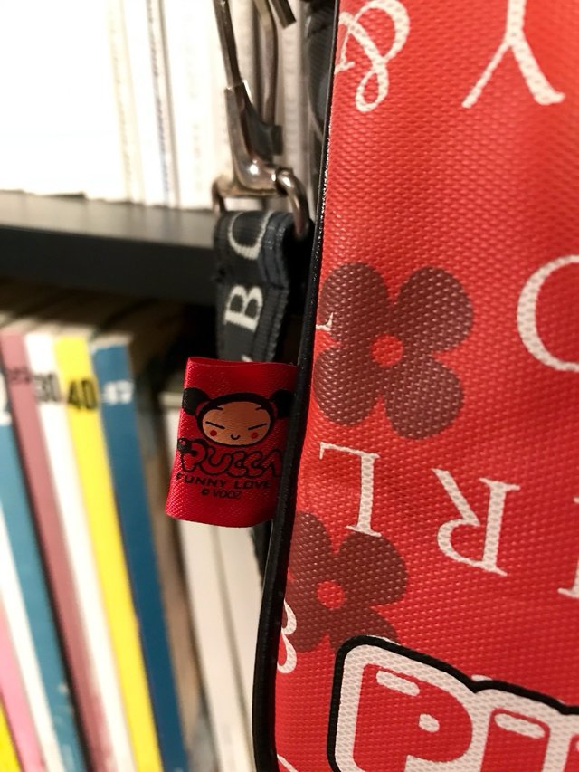 Borsa originale Pucca con tracolla removibile