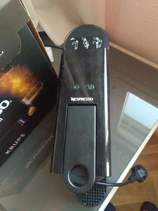 Nespresso essenza mini cafetera cap