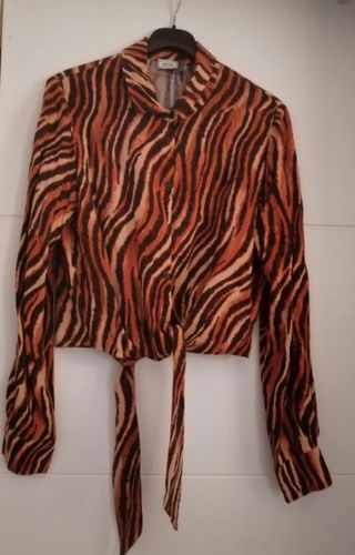 Blusa estampada tonos marrón