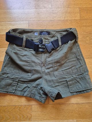 Pantalón corto verde militar t:32