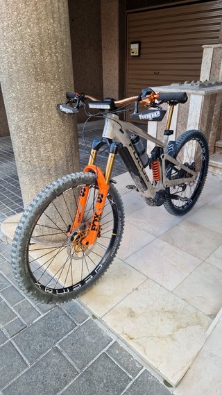 Bicicleta eléctrica focus sam 6.9.