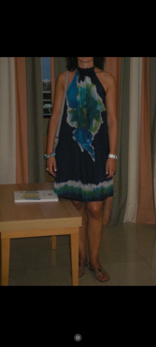 Vestido mujer seda azul de Zara