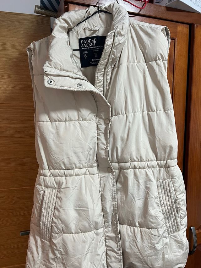 Vendo varios abrigos, chalecos y jersey