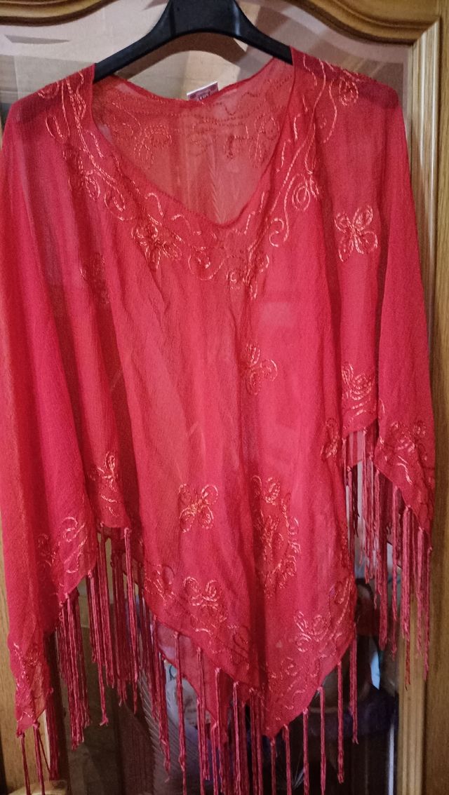 Blusa transparente de gasa roja