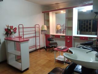 Conjunto Mobiliário de Cabeleireiro