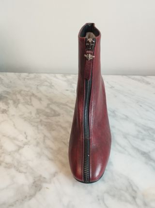 Botines elegantes rojos oscuros