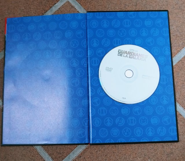 MARVEL STUDIOS. Contenido inédito + película DVD.