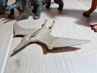Muñecos dinosaurios