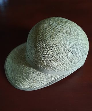 GORRA CON VISERA
