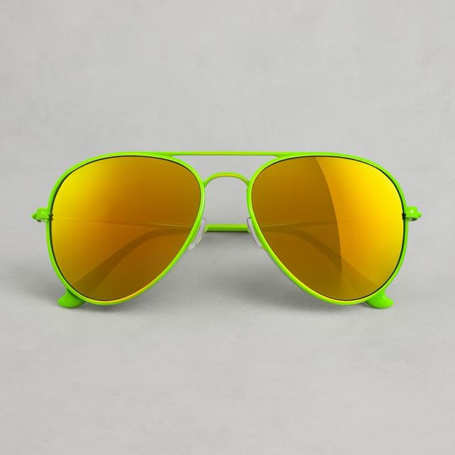 Fai colpo con questi occhiali da sole stile aviato