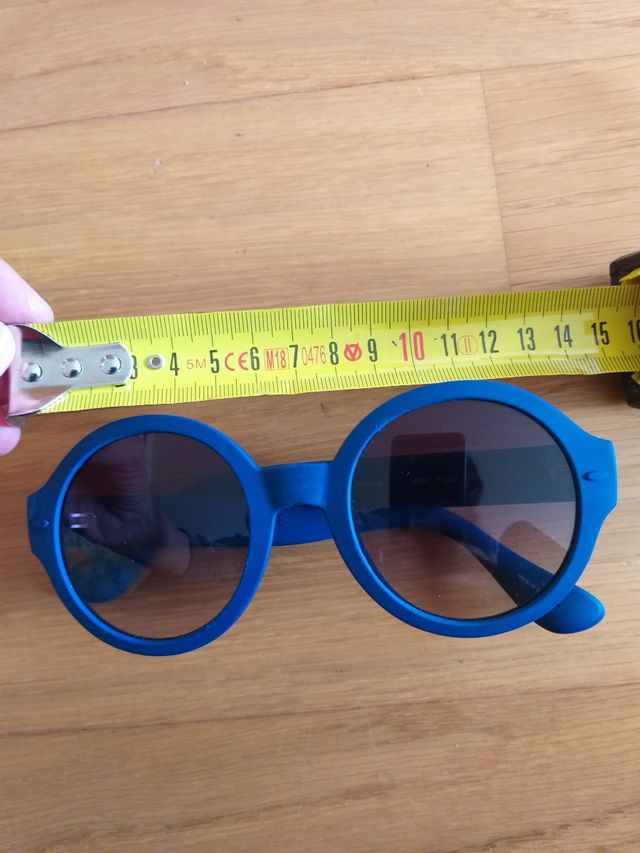 Occhiali da sole marca Havaianas