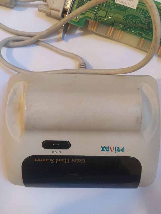 SCANNER MANUALE A COLORI PRIMAX