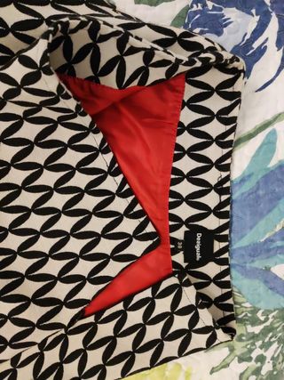 Falda blanco y negro Desigual