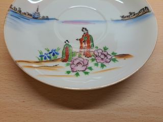 Piatto giapponese di porcellana