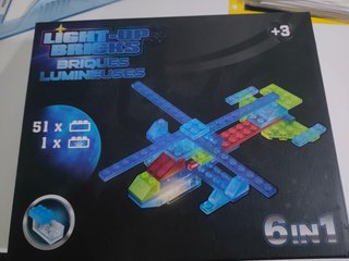 LIGHT-UP BRICKS 6 IN 1 (SIMILAR A LEGO)