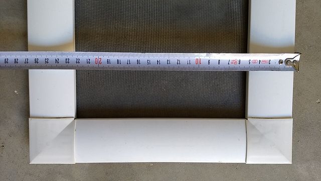 Mosquitera corredera aluminio pequeña