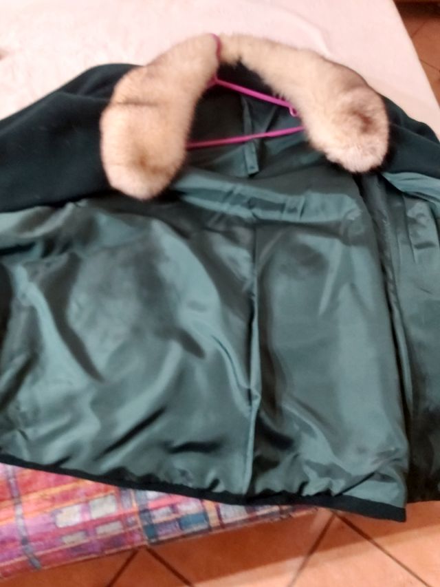 Cappotto donna con colli in pelliccia