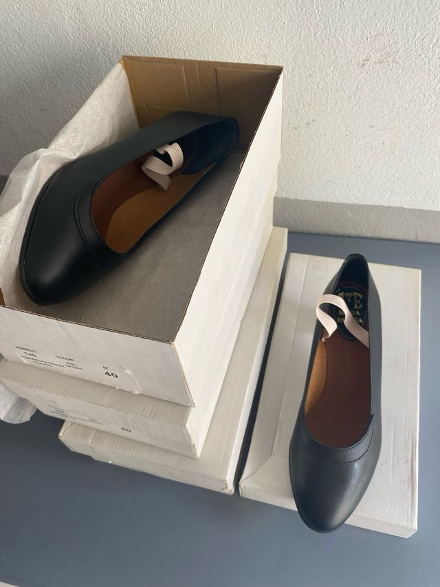 Zapato tacón clacos piel/ante nuevo clavos