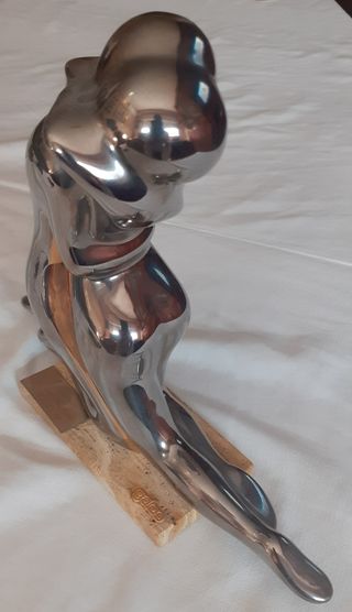 Figura de Galos, el abrazo