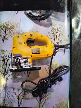 Caladora eléctrica dewalt