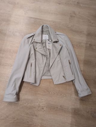 Cazadora cuero sin estrenar blanco roto TS