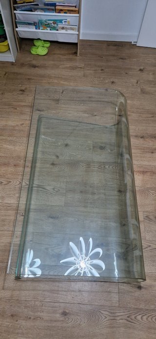 Mesa cristal templado