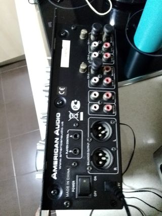 Mesa de mezclas american audio