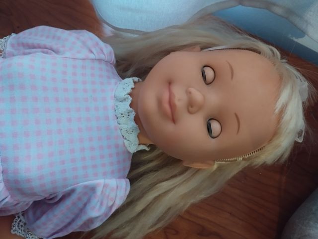 Muñeca antigua Vanessa