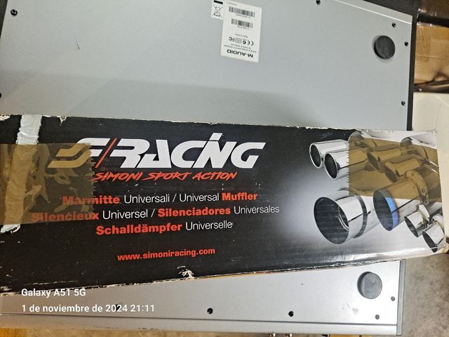 Salida de escapé universal