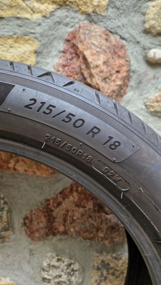 Neumático 215/50 R18 92W al 90%