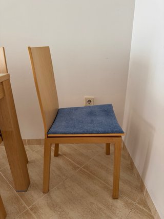 Juego de mesa y sillas de comedor