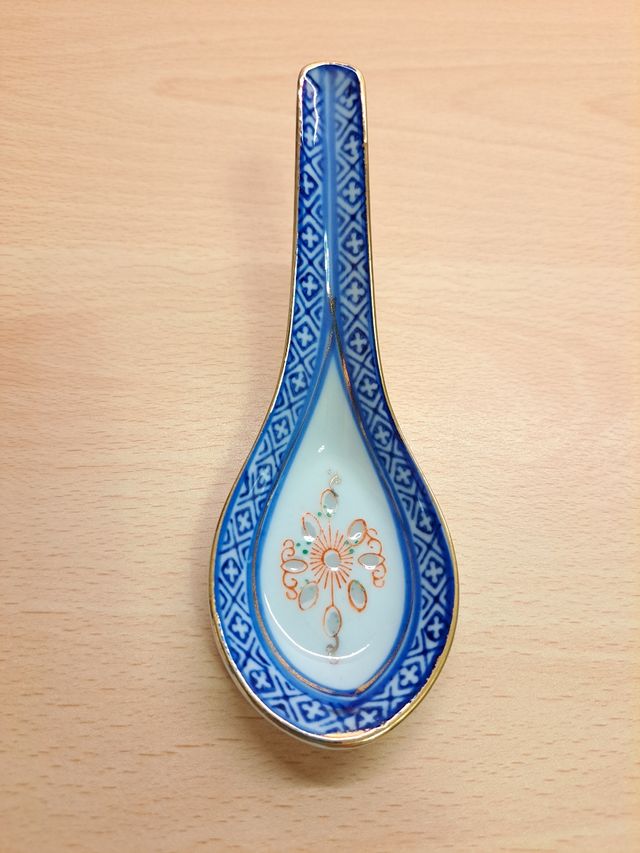 Porcellana cinese - 3 ciotole con 2 cucchiai