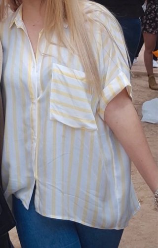 Camisa oversize rayas amarilla y blanca