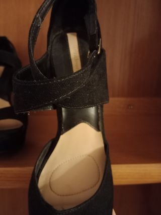 Sandalias cuña Stradivarius plataforma