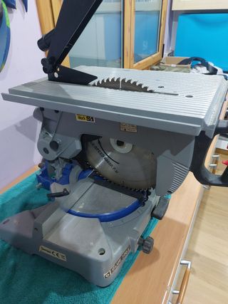 Ingleteadora aluminio y madera