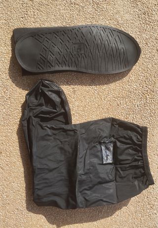 Impermeables zapatos pies moto