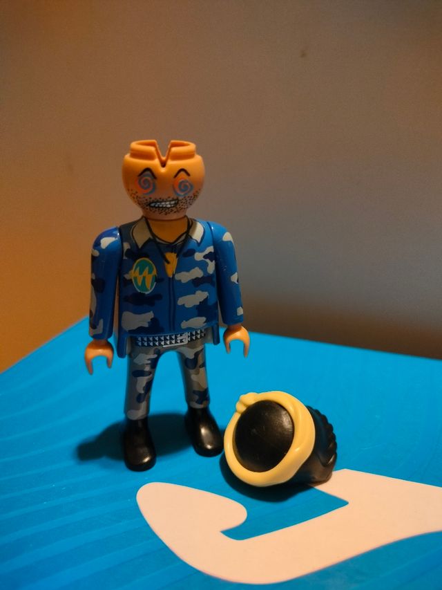 Playmobil con dos caras